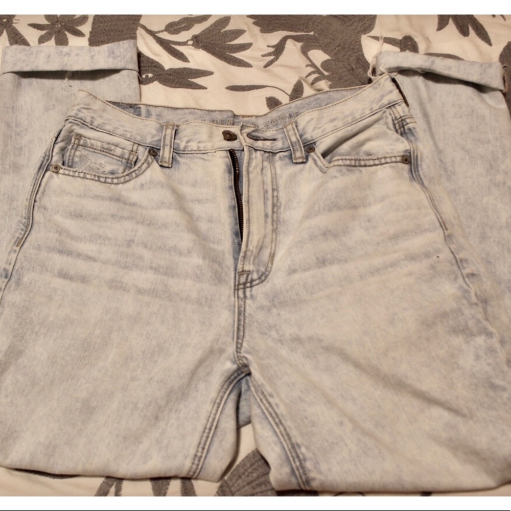 American Eagle High-Waisted & Distressed Mom Jeans
